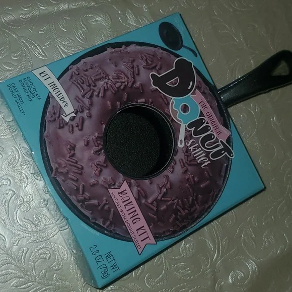 Brand new baking donut kit - Picture 4 of 4